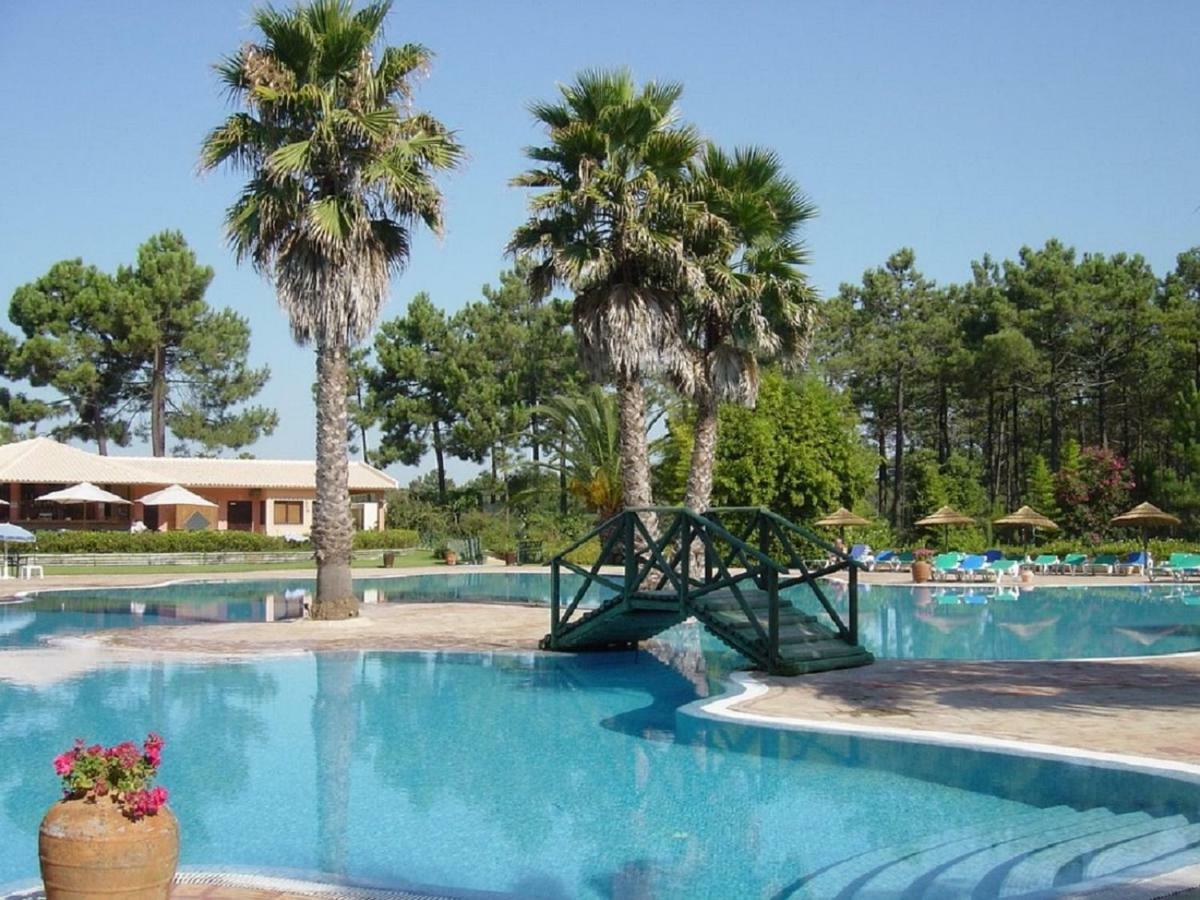 Dolphin Aroeira Beach Villa Charneca  Exterior photo